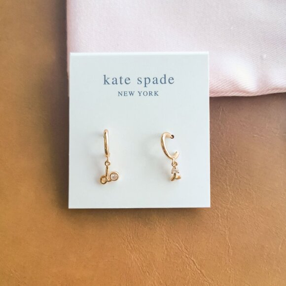 Kate Spade Say Yes I Do Gold Clear Earrings Trendy - Picture 1 of 3